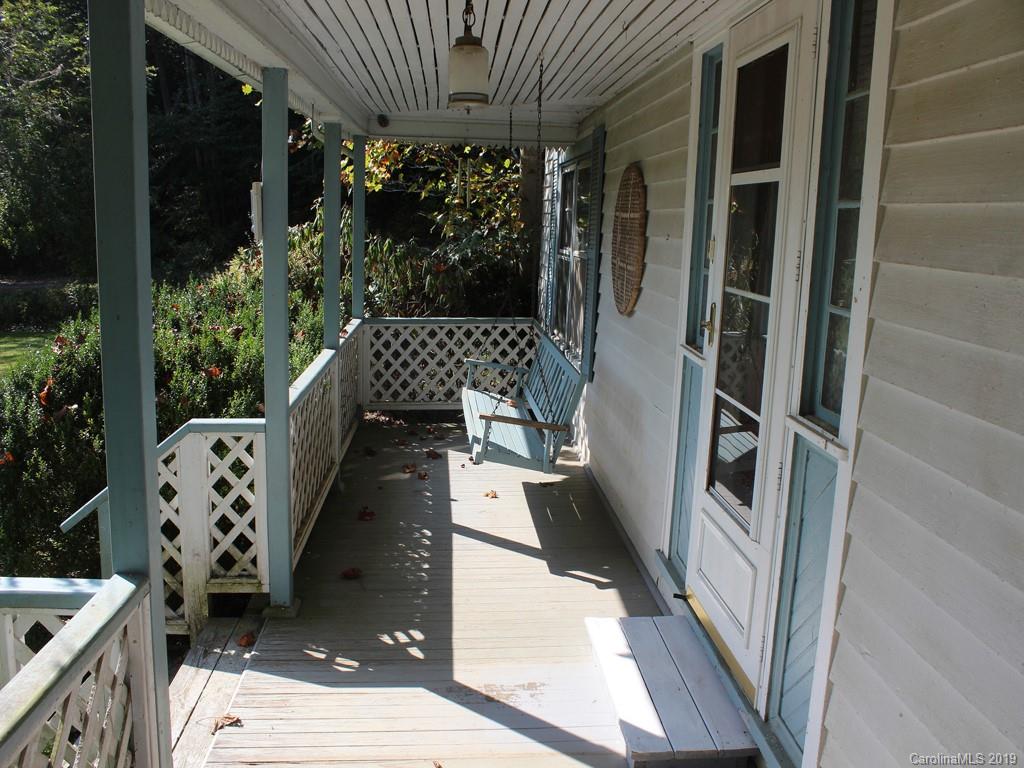 34 Mccurrey Road Burnsville NC 28714