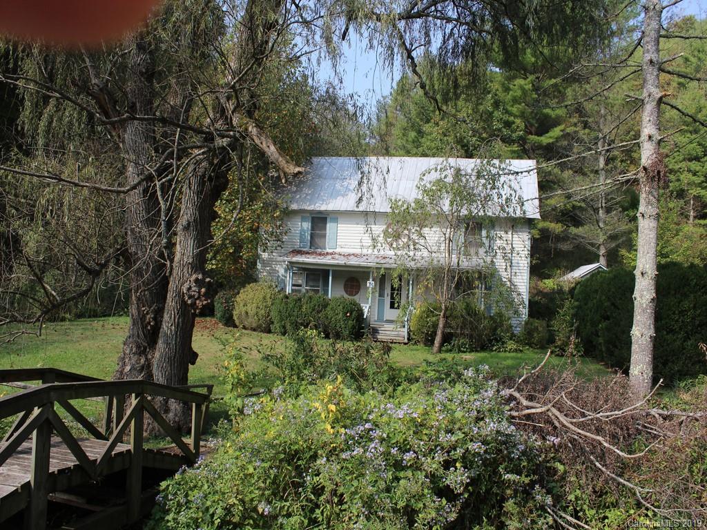 34 Mccurrey Road Burnsville NC 28714