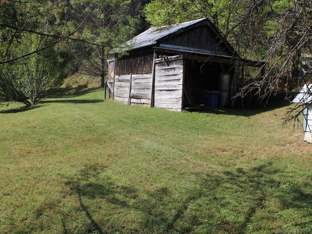 34 Mccurrey Road Burnsville NC 28714