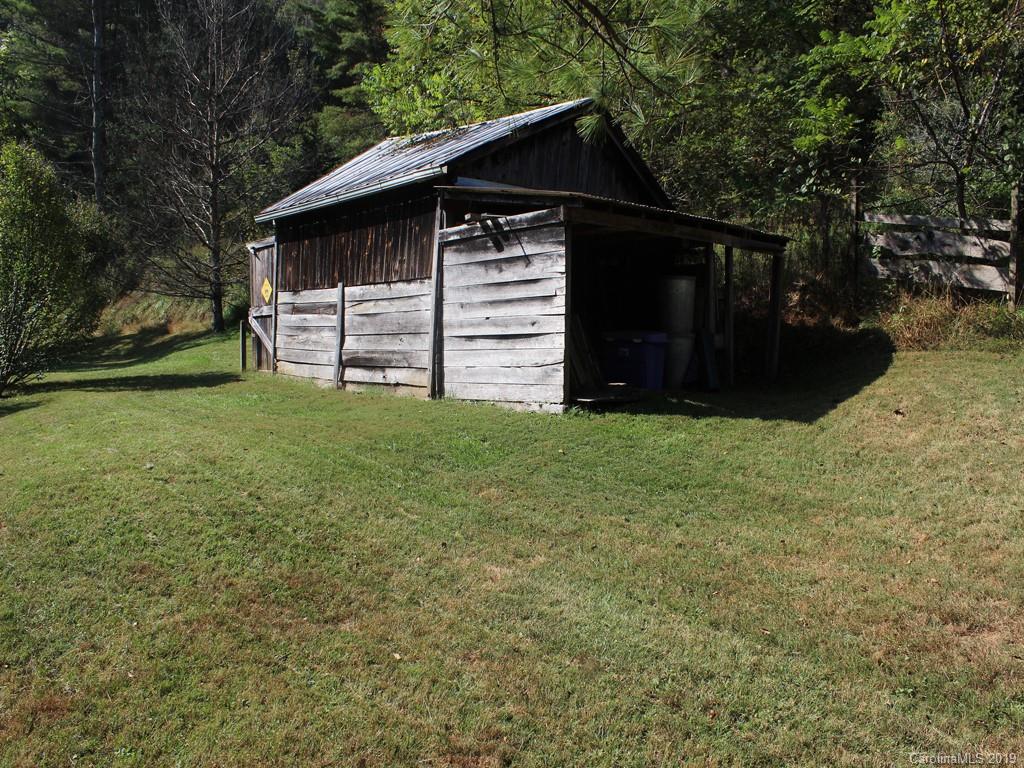 34 Mccurrey Road Burnsville NC 28714