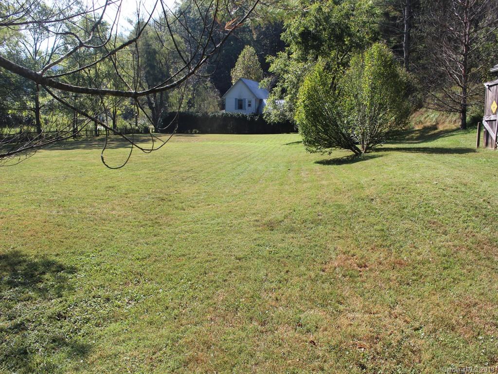 34 Mccurrey Road Burnsville NC 28714
