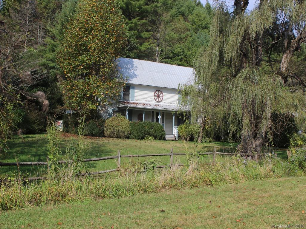 34 Mccurrey Road Burnsville NC 28714