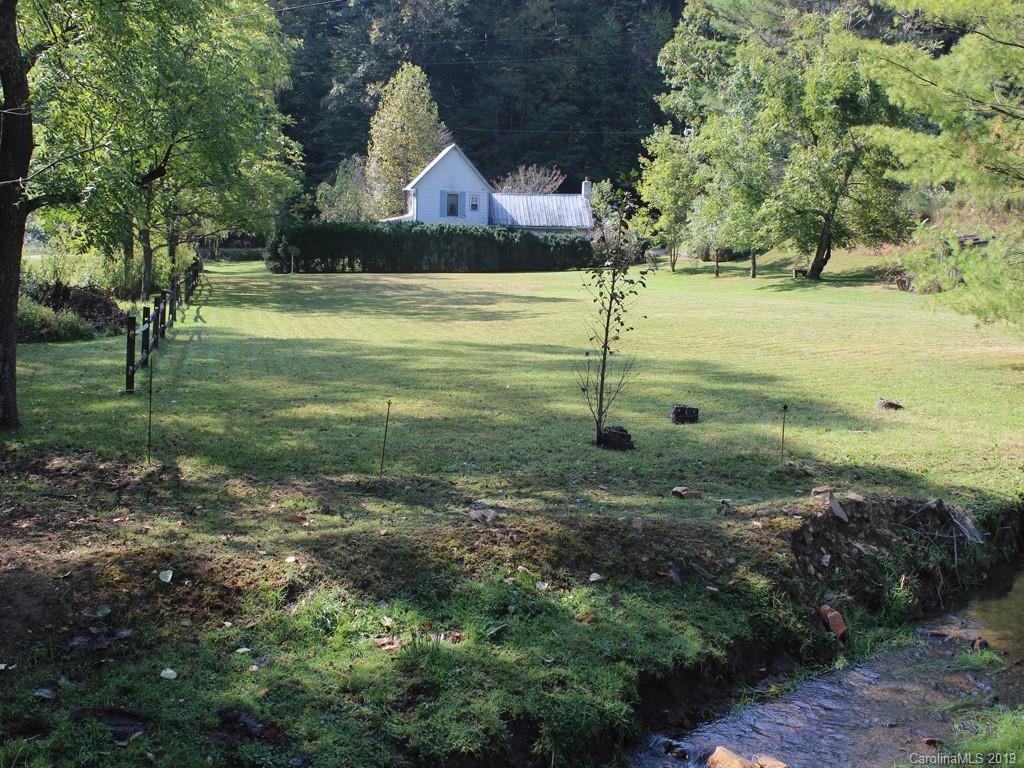 34 Mccurrey Road Burnsville NC 28714