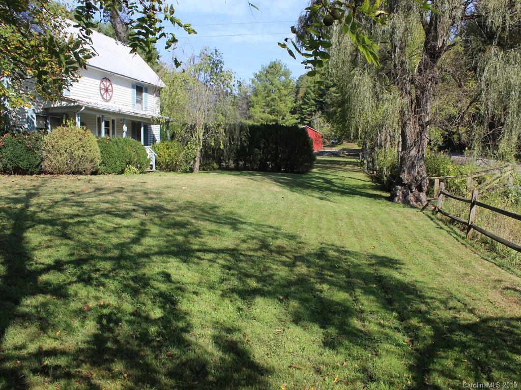 34 Mccurrey Road Burnsville NC 28714