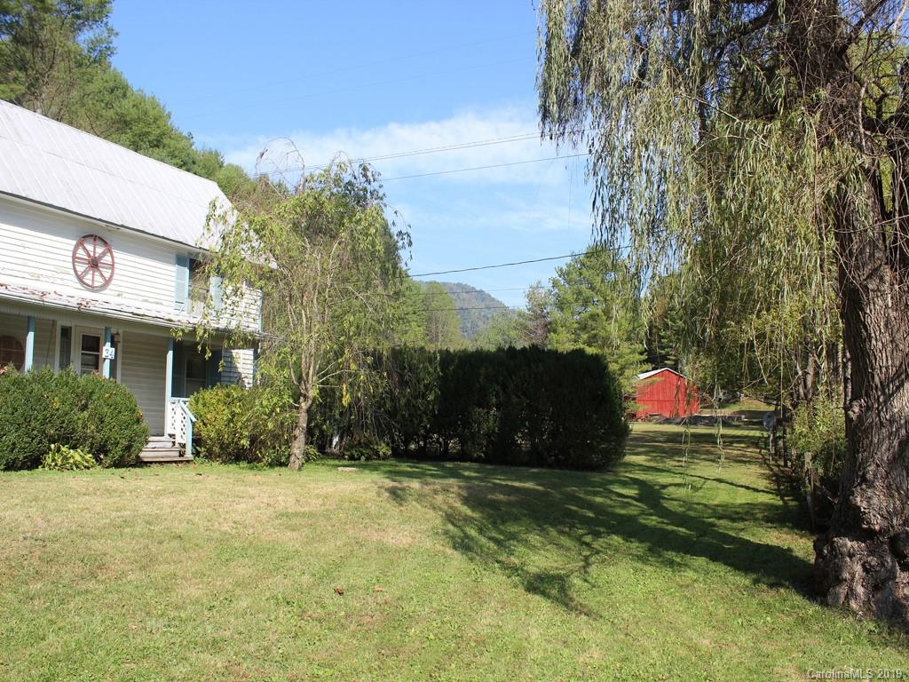34 Mccurrey Road Burnsville NC 28714