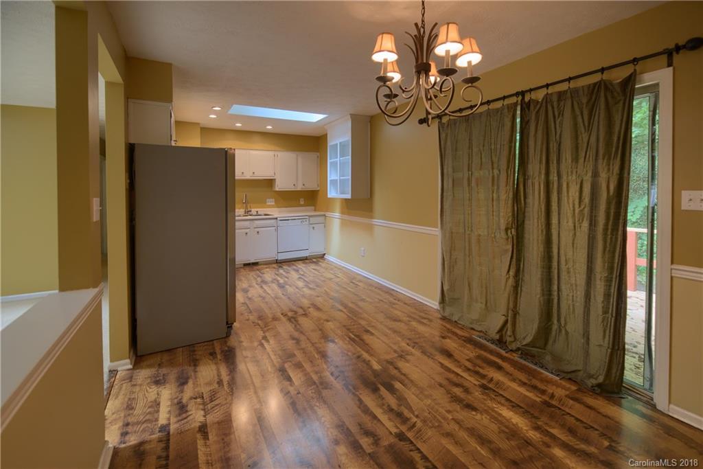 28 Ferncliff Drive Asheville NC 28805