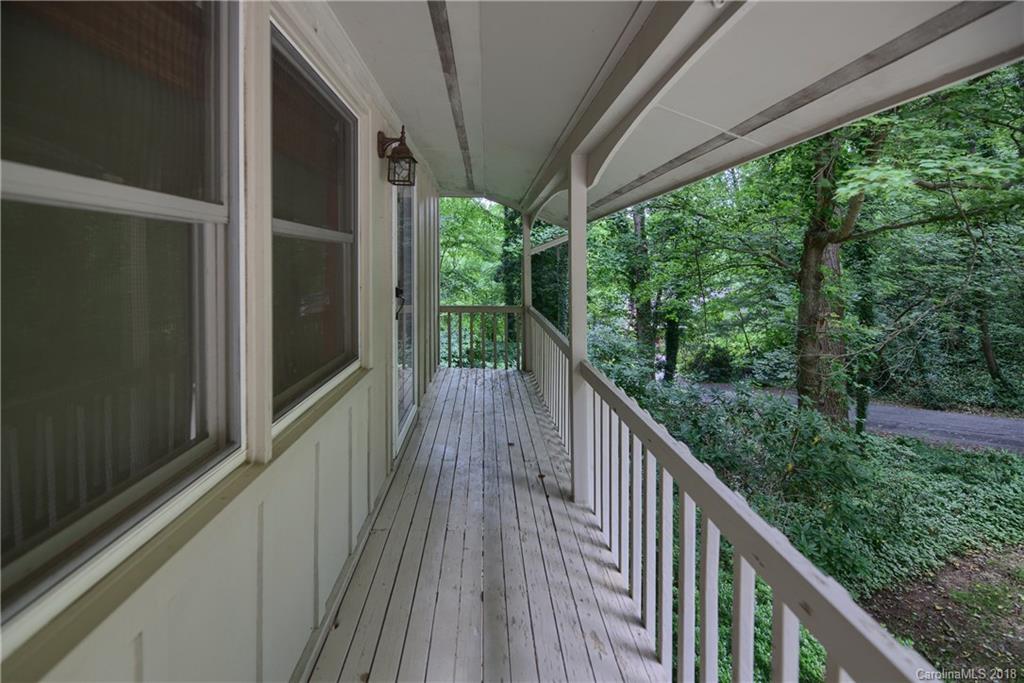 28 Ferncliff Drive Asheville NC 28805