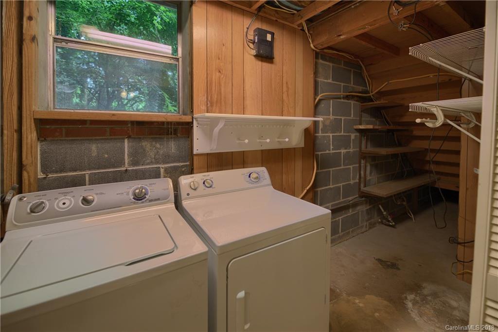 28 Ferncliff Drive Asheville NC 28805