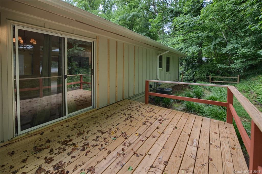 28 Ferncliff Drive Asheville NC 28805