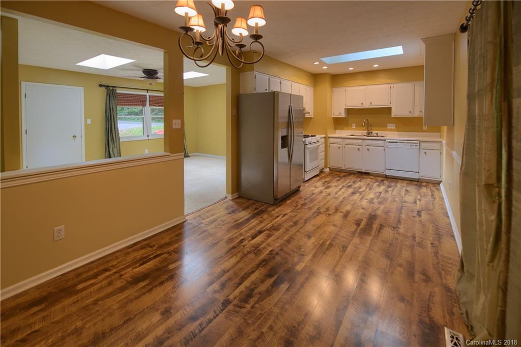 28 Ferncliff Drive Asheville NC 28805