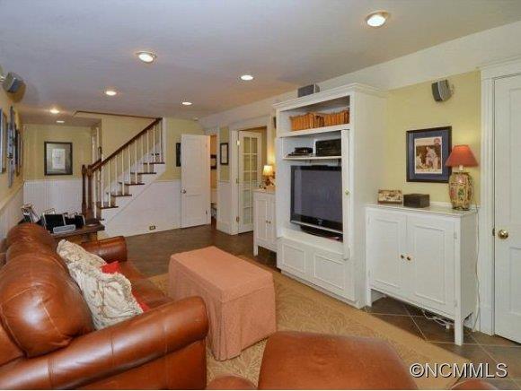 42 Edwin Place Asheville NC 28801