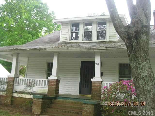 223 Maple Street Statesville NC 28677