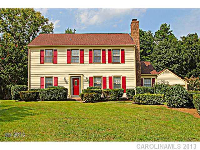 4828 Shadow Moss Court Charlotte NC 28227