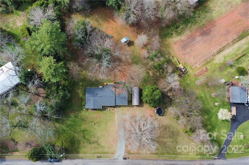 6730 Woodland Circle Charlotte NC 28216