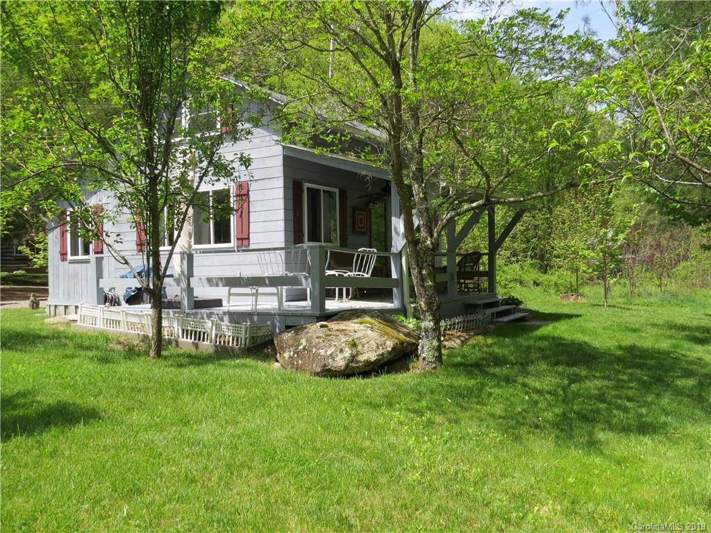 20 Snowbird Lane Burnsville NC 28714