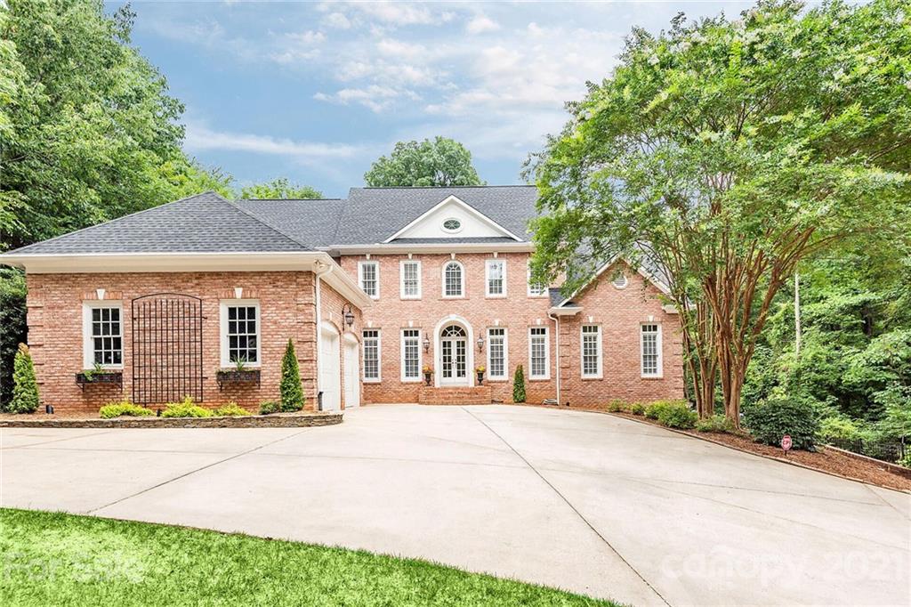 3819 Gleneagles Road Charlotte NC 28210