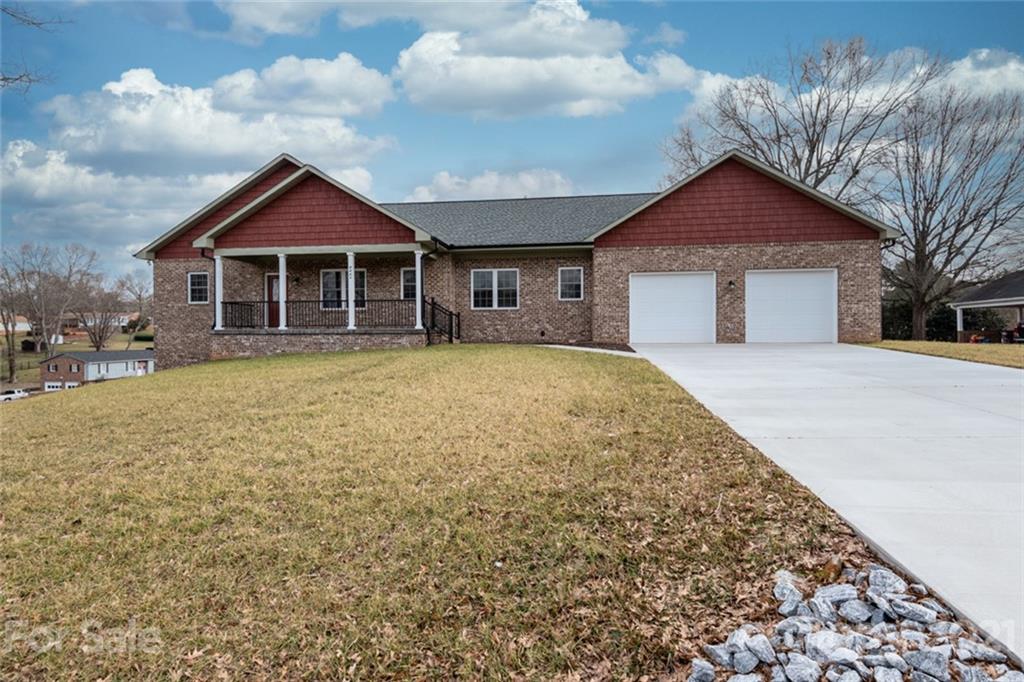 5441 Suttlemyre Lane Hickory NC 28601