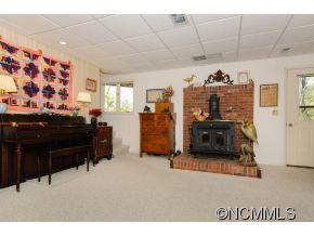 139 Woodburn Drive Swannanoa NC 28778