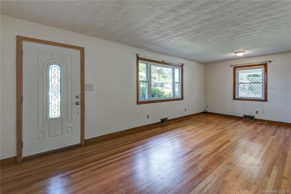 20 Harnett Street Asheville NC 28806