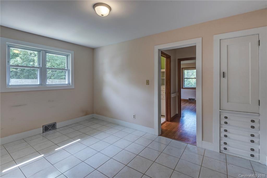 20 Harnett Street Asheville NC 28806