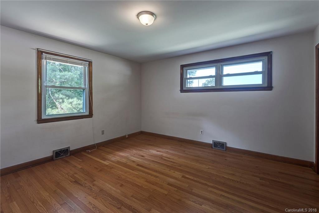 20 Harnett Street Asheville NC 28806