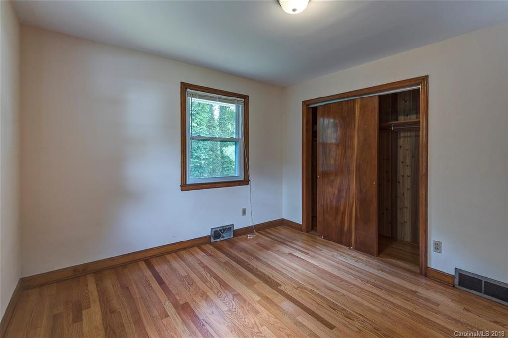 20 Harnett Street Asheville NC 28806