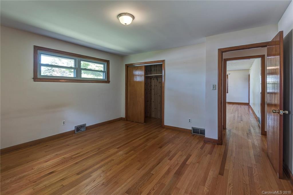 20 Harnett Street Asheville NC 28806