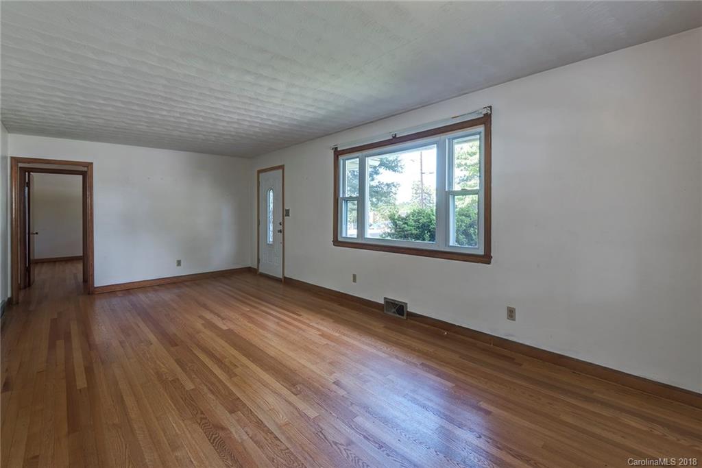20 Harnett Street Asheville NC 28806