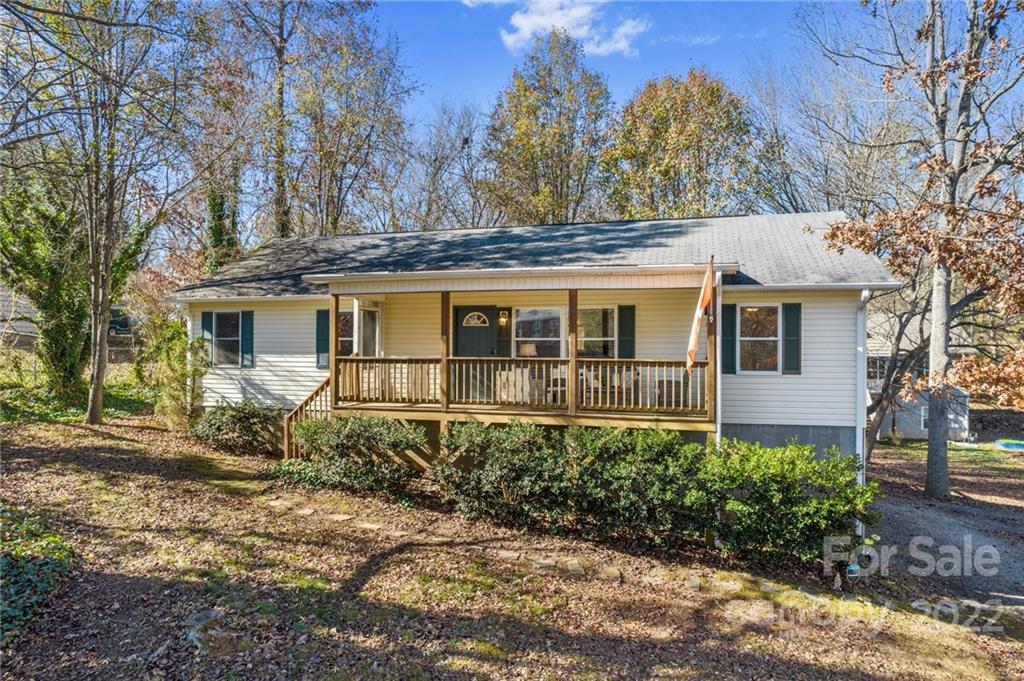 7 Pinecrest Drive Asheville NC 28803