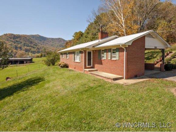 210 Hampshire Drive Waynesville NC 28786
