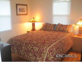 47 Mount Vernon Circle Asheville NC 28804