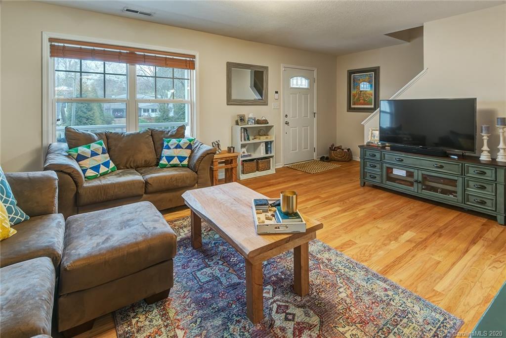 8 Old West Chapel Road Asheville NC 28803