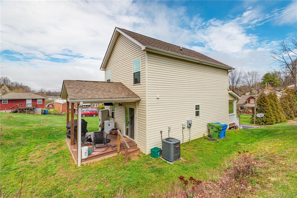 8 Old West Chapel Road Asheville NC 28803