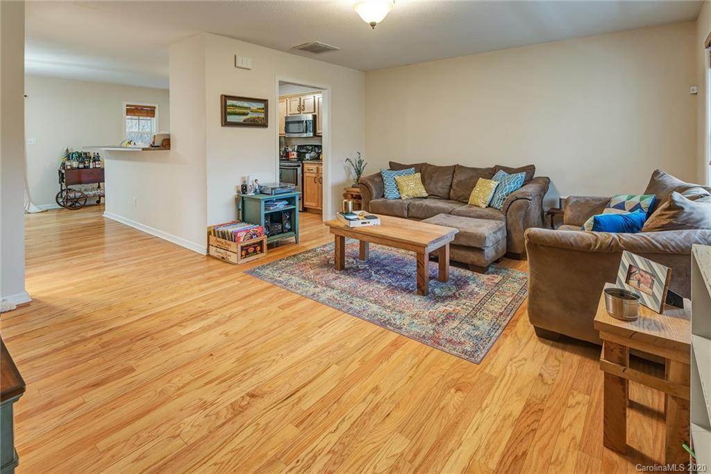 8 Old West Chapel Road Asheville NC 28803