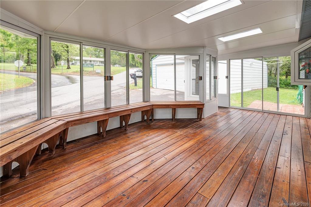 624 New Haw Creek Road Asheville NC 28805