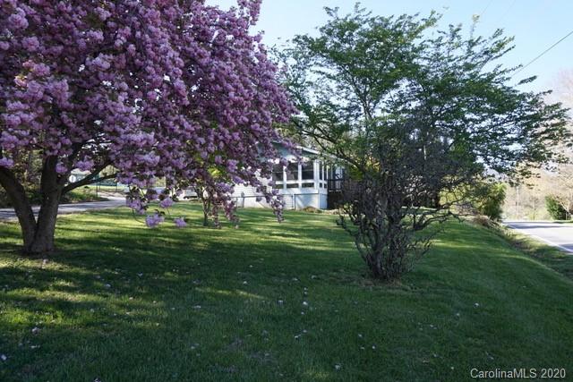 624 New Haw Creek Road Asheville NC 28805