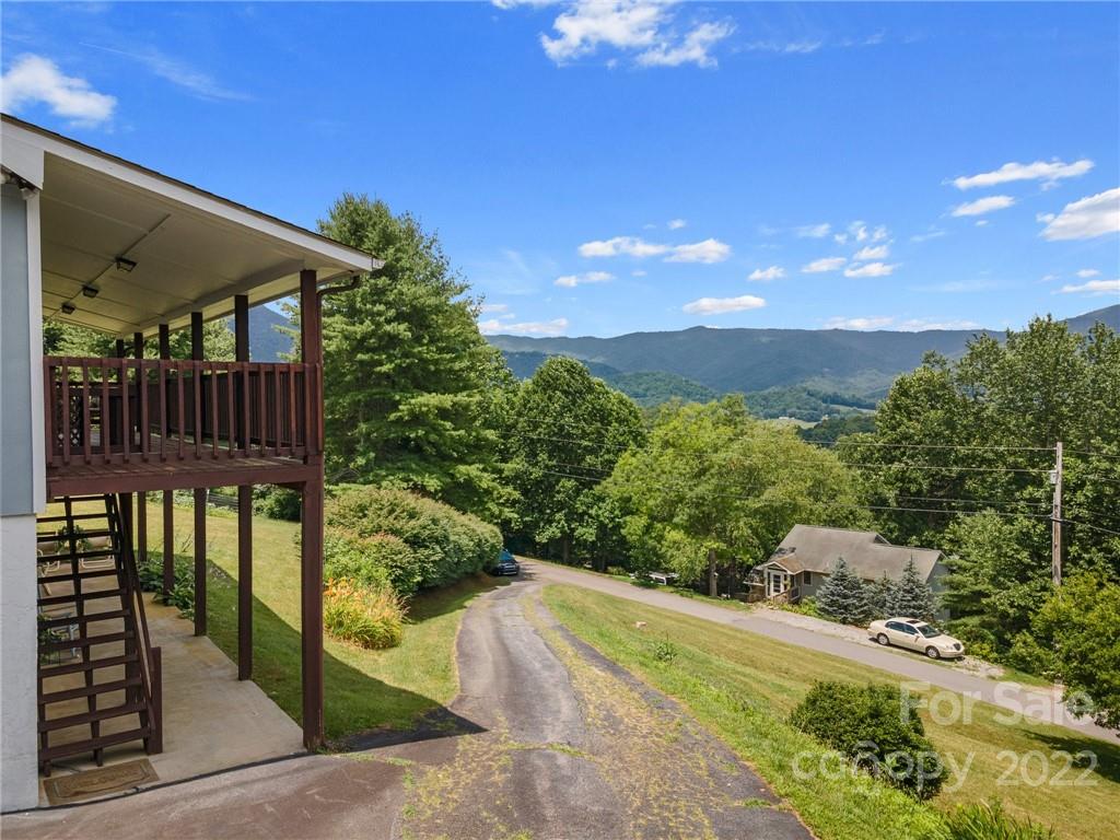930 Maple Springs Drive Waynesville NC 28785