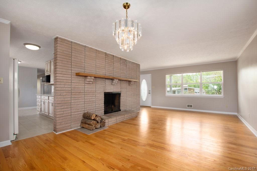 2 Green Valley Court Asheville NC 28806