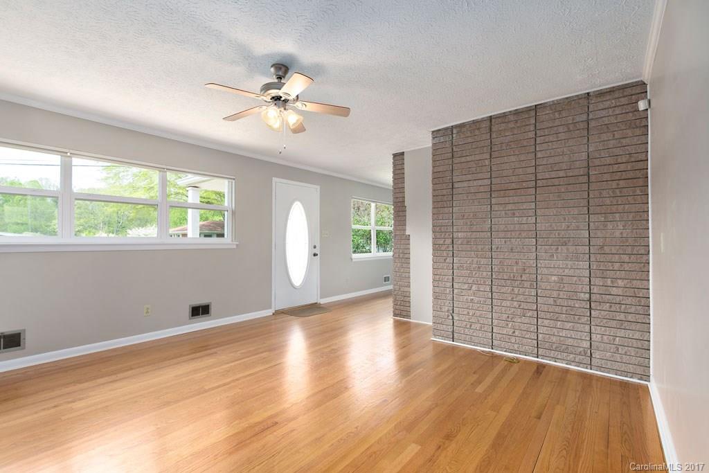 2 Green Valley Court Asheville NC 28806