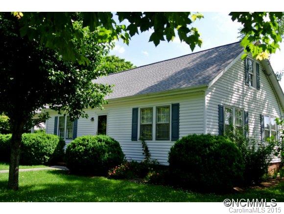 208 Hillcrest Circle Spruce Pine NC 28777