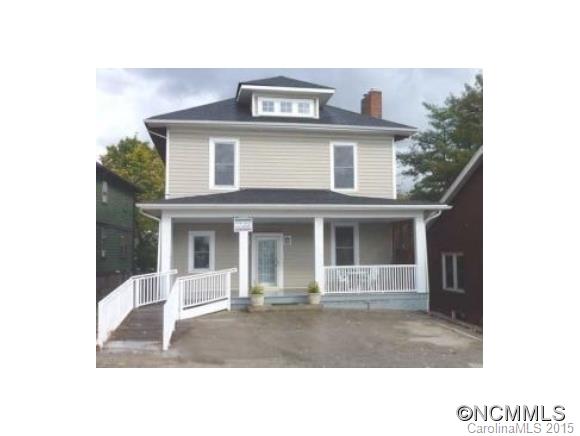 20 Ravenscroft Drive Asheville NC 28801