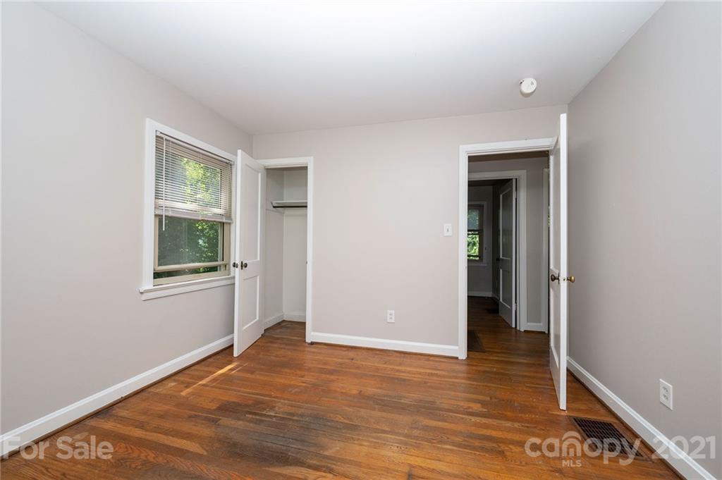 22 Erskine Avenue Asheville NC 28801