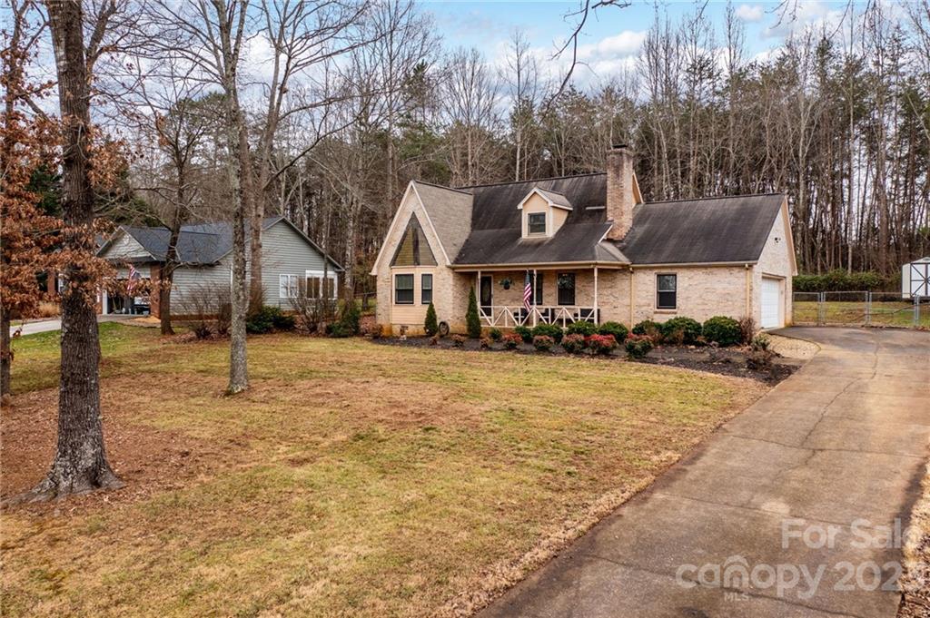 2520 36th Avenue NE Hickory NC 28601