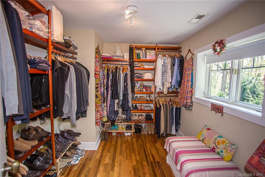252 Lakewood Drive Asheville NC 28803