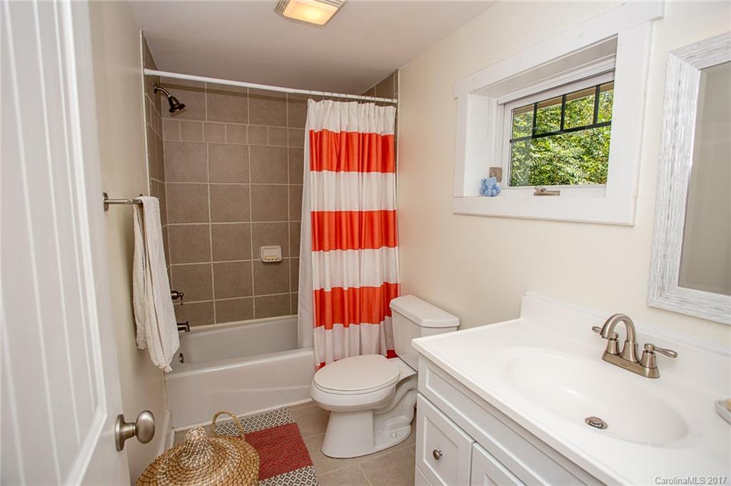 252 Lakewood Drive Asheville NC 28803