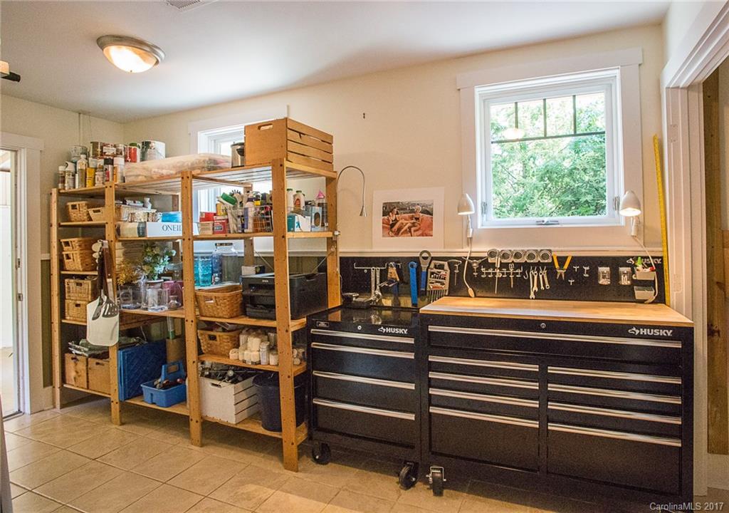 252 Lakewood Drive Asheville NC 28803