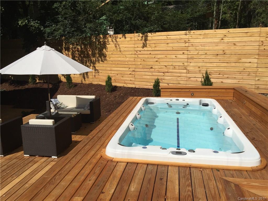 252 Lakewood Drive Asheville NC 28803