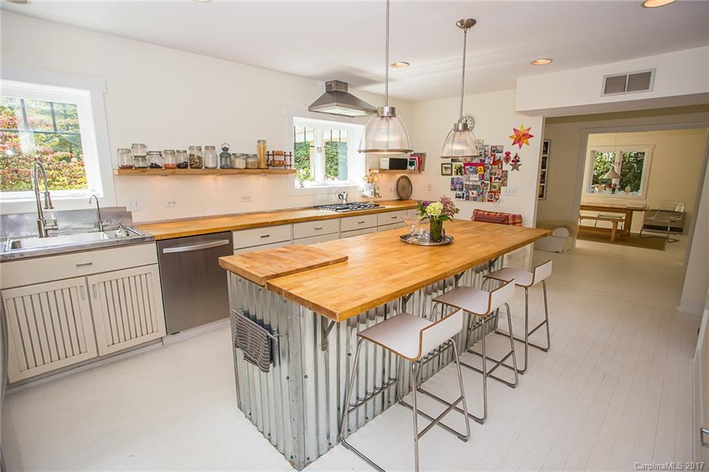 252 Lakewood Drive Asheville NC 28803
