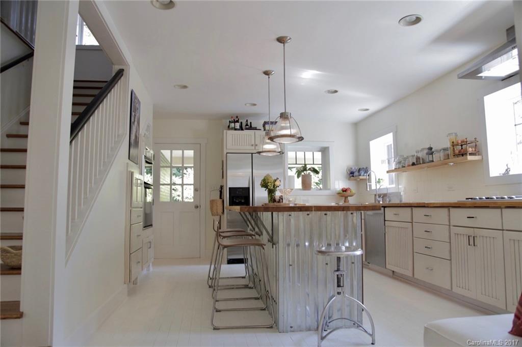 252 Lakewood Drive Asheville NC 28803