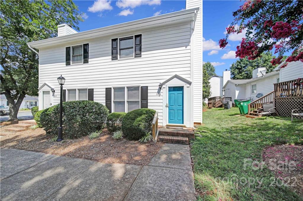 5916 Crape Myrtle Lane Charlotte NC 28216